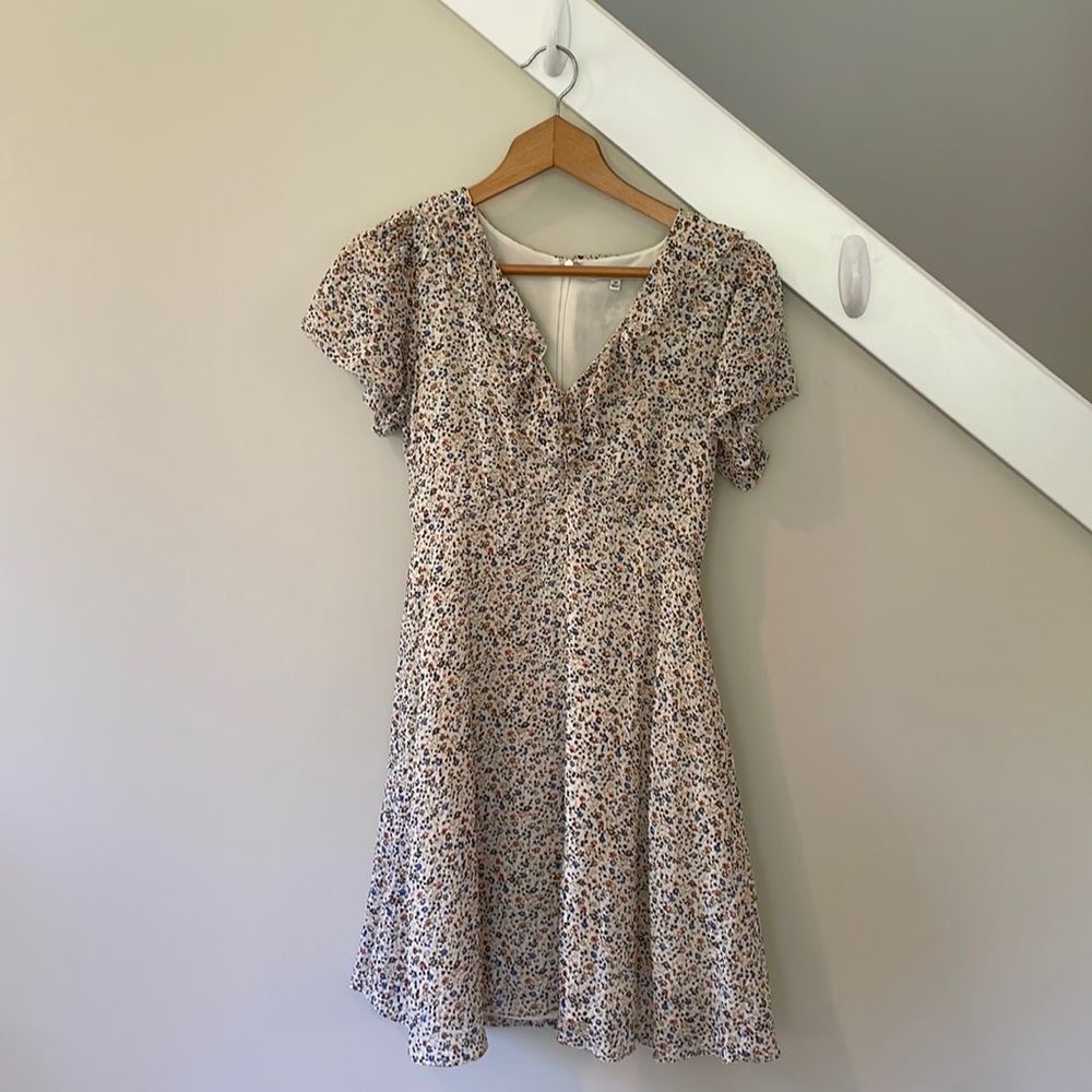 Cute Madewell floral dress.